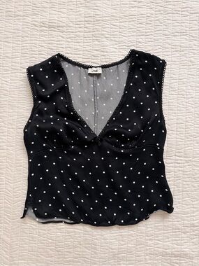 NWOT Limé Satin Polka Dotted V-Neck Top